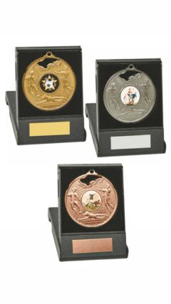 70mm Football Medal in Case (Gold / Silver / Bronze) Gold 7cm