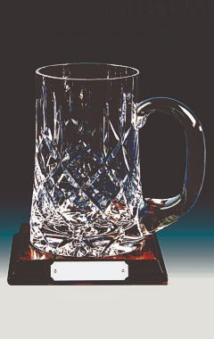 1pt Crystal Tankard on Wood Stand Clear 16cm